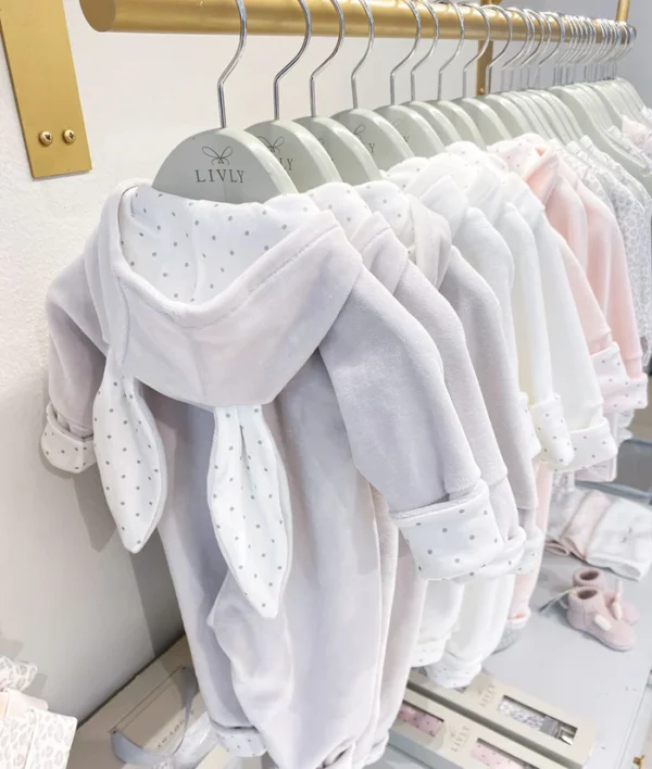 Թավշյա կոմբինեզոն Livly