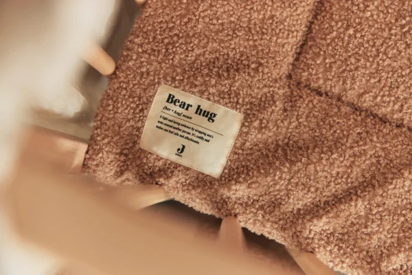 Խաղահրապարակի գորգ - Boucle