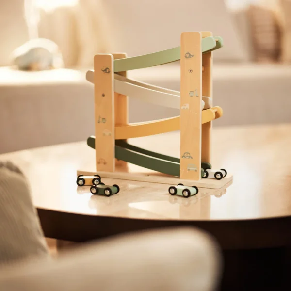 Փայտե թեքահարթակային մրցարշավային մեքենաներ  On The Go