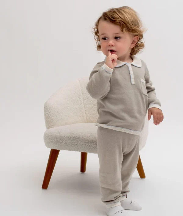 Տրիկոտաժե օձիքով սվիտեր Livly