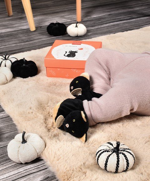 Սև կատվի մանկական կոշիկներ - 0-6 ամսական