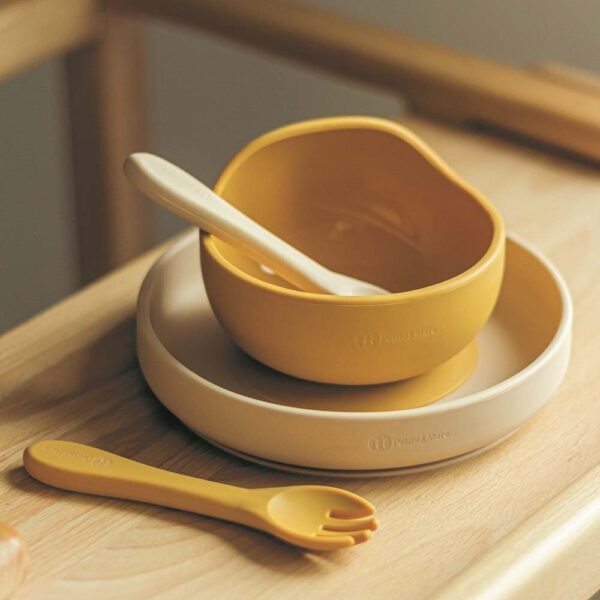 Սիլիկոնե աման՝ ներծծող հիմքով։