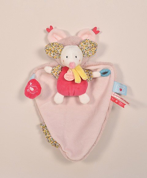 Սպիտակ մուկ-դուդու թիկնոցով՝ «Պապիլոտ»