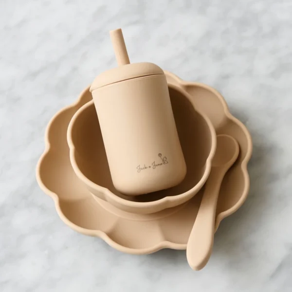 Poppy ճաշի հավաքածու։