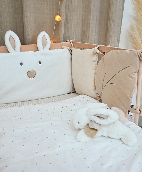 Մանկական մահճակալային պաշտպանիչ՝ HAPPY WILD հավաքածուից։