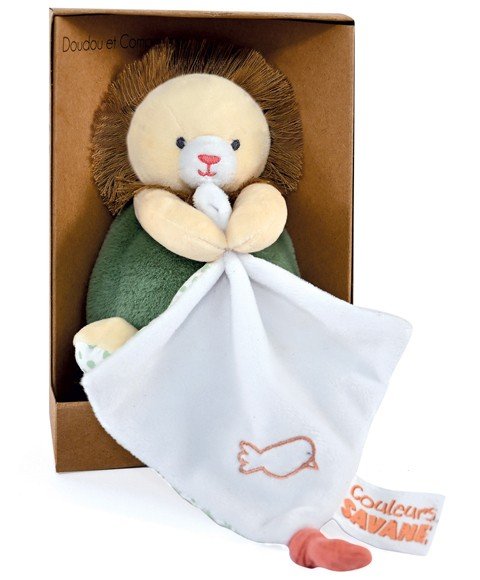 Փափուկ առյուծիկ՝ բեժ գույնով, ուղեկցված փափուկ տիկնիկ-մանկասայլակով։