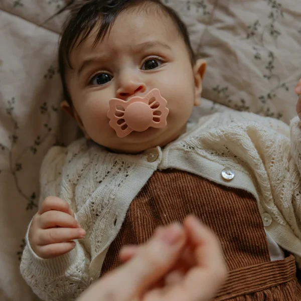 Ծծակ՝ Lucky սիլիկոնե, չափ 1։