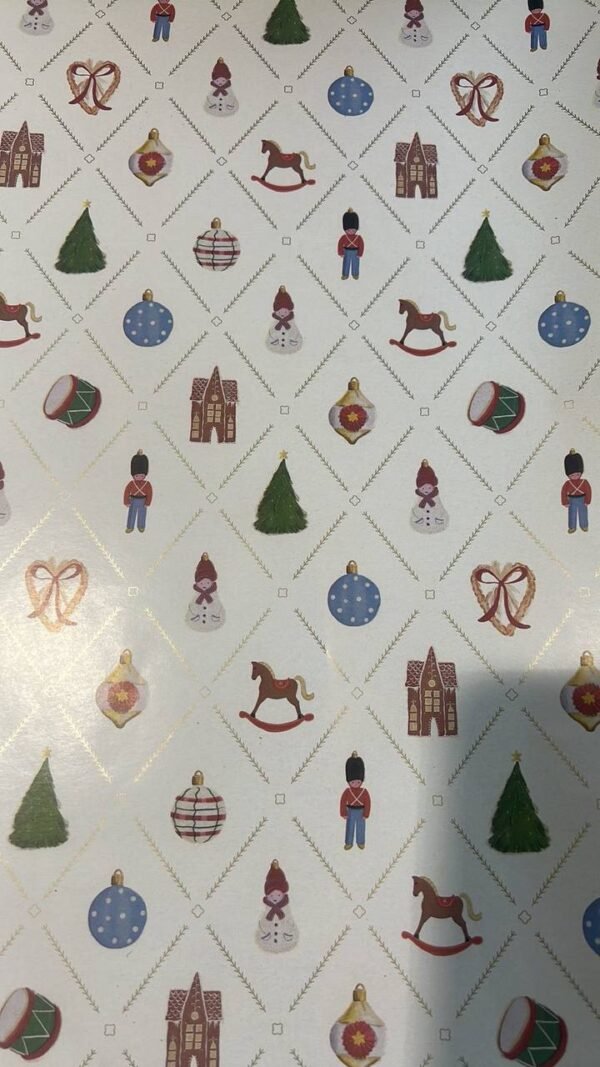 Ամանորյա պրինտով փաթեթավորման թուղթ